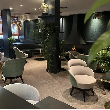 Le Trophee Boutique Spa- La Loggia ホテル