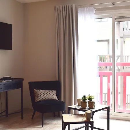 ホテル Le Trophee Boutique Spa- La Loggia ドーヴィル