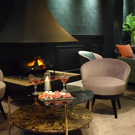 Le Trophee Boutique Spa- La Loggia ホテル 3*
