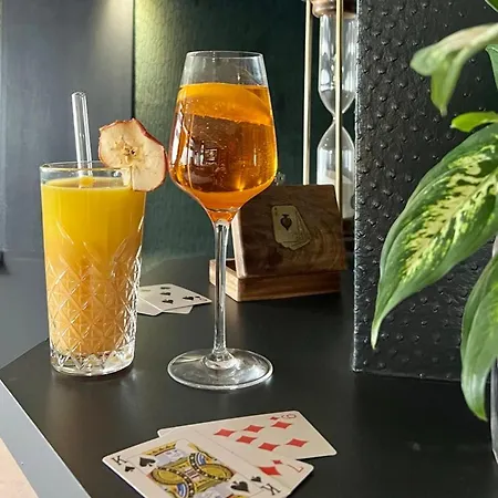 Le Trophee Boutique Spa- La Loggia מלון 3*