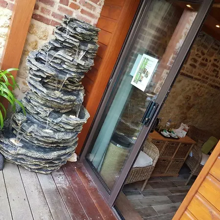 Le Trophee Boutique Spa- La Loggia מלון